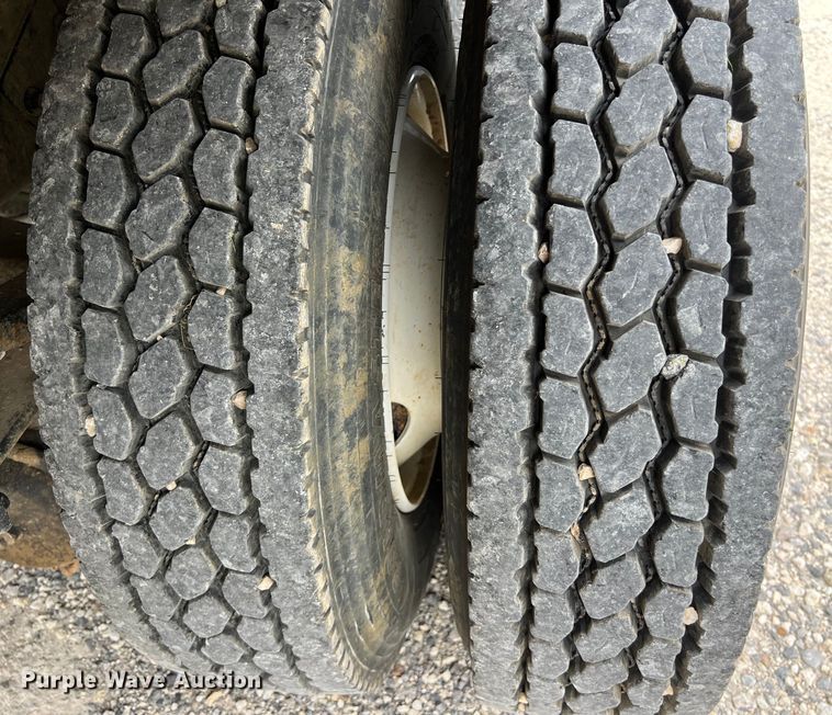 image for item DS3014 2006 Mack CXN613 dump truck