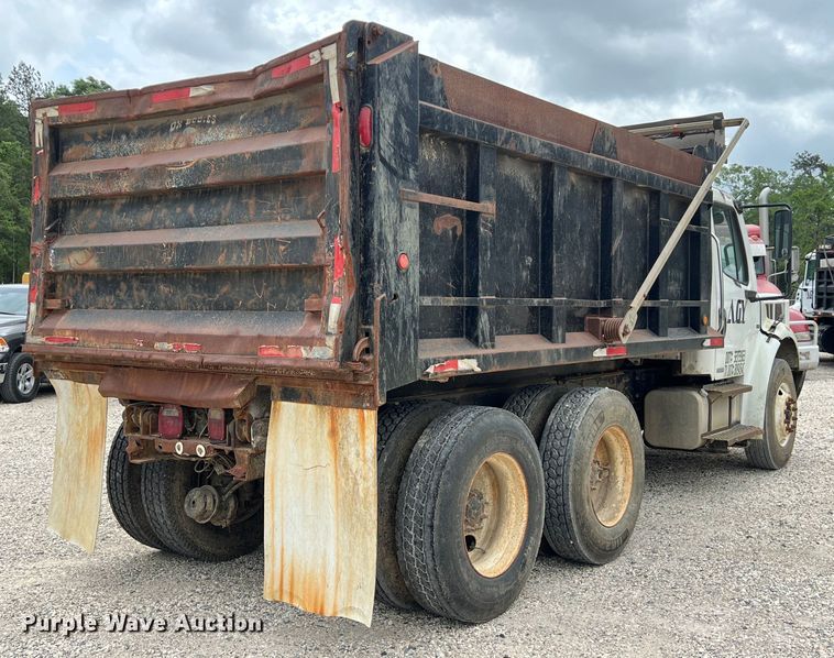 image for item DS3015 2006 Freightliner  Business Class M2 dump truck