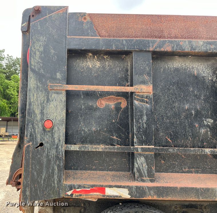 image for item DS3015 2006 Freightliner  Business Class M2 dump truck