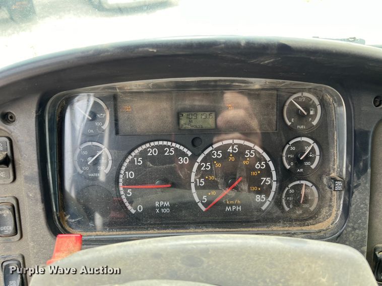 image for item DS3015 2006 Freightliner  Business Class M2 dump truck