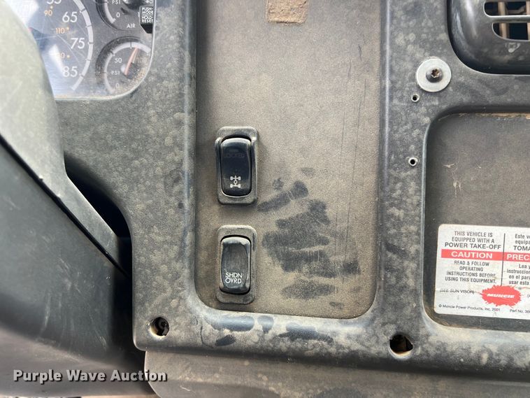 image for item DS3015 2006 Freightliner  Business Class M2 dump truck