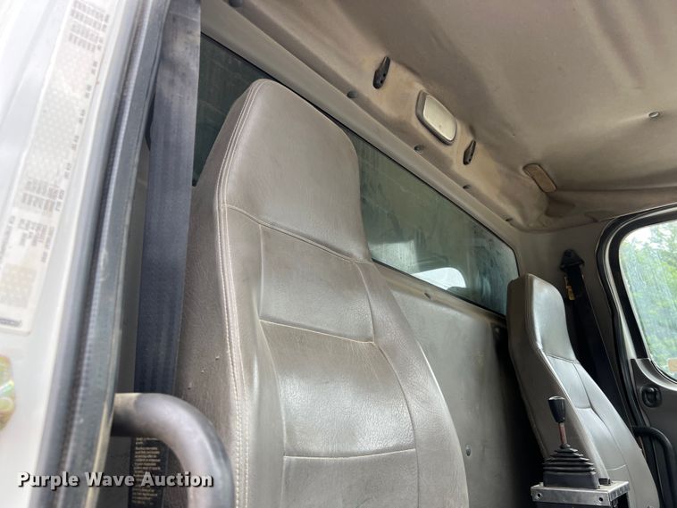 image for item DS3015 2006 Freightliner  Business Class M2 dump truck