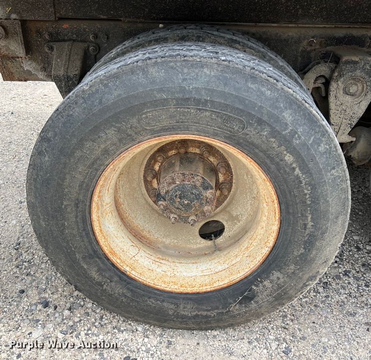 image for item DS3015 2006 Freightliner  Business Class M2 dump truck