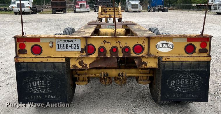 image for item DS3016 1981 Rogers Brothers CT3-70D24-145-15 lowboy equipment trailer