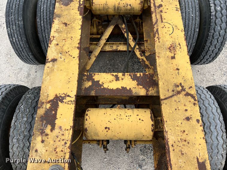 image for item DS3016 1981 Rogers Brothers CT3-70D24-145-15 lowboy equipment trailer