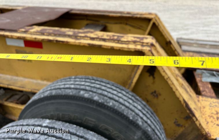 image for item DS3016 1981 Rogers Brothers CT3-70D24-145-15 lowboy equipment trailer