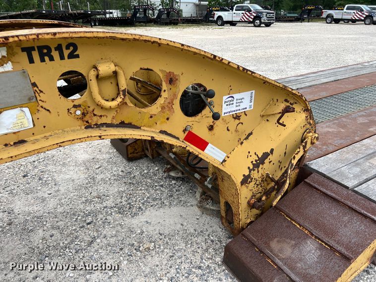 image for item DS3016 1981 Rogers Brothers CT3-70D24-145-15 lowboy equipment trailer