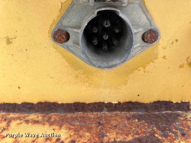 image for item DS3016 1981 Rogers Brothers CT3-70D24-145-15 lowboy equipment trailer