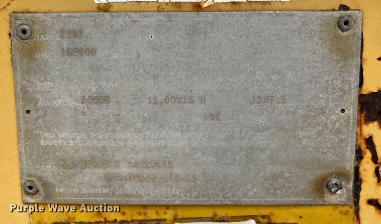 image for item DS3016 1981 Rogers Brothers CT3-70D24-145-15 lowboy equipment trailer