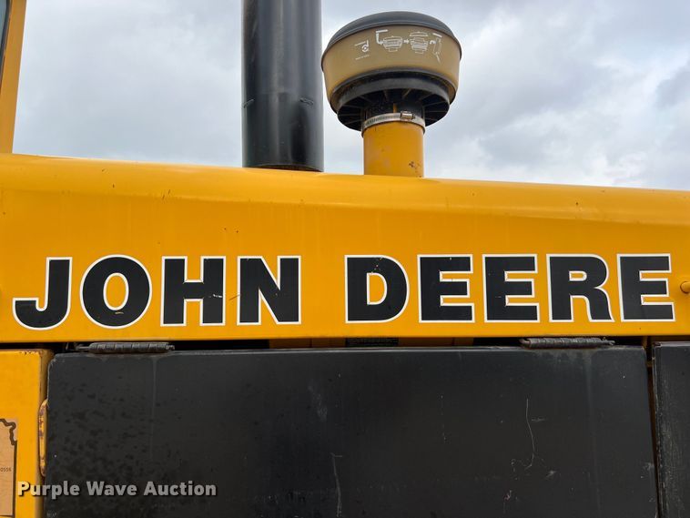 image for item DS3026 1984 John Deere 670A motor grader