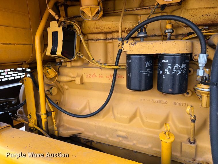 image for item DS3026 1984 John Deere 670A motor grader