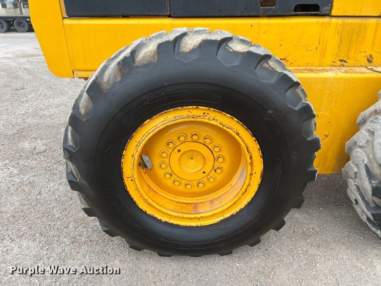 image for item DS3026 1984 John Deere 670A motor grader