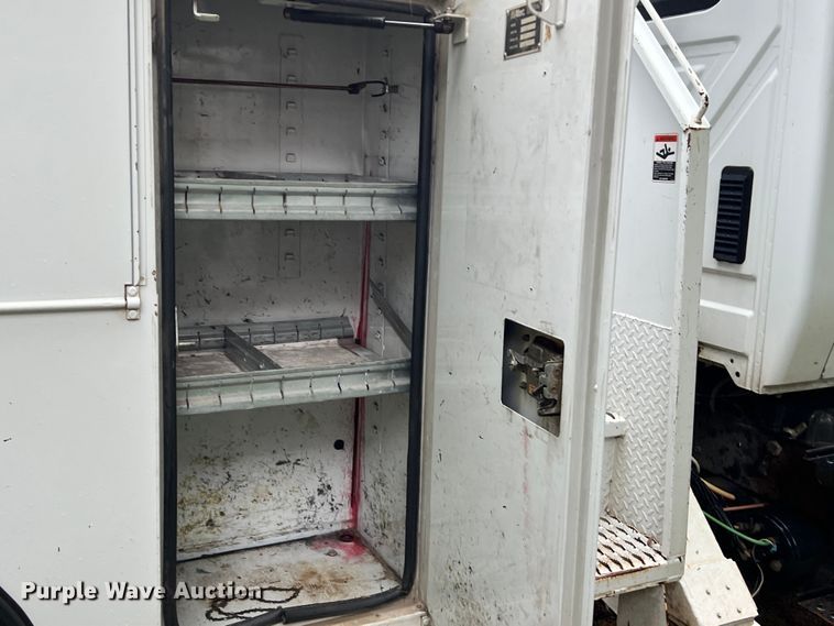 image for item DS3029 2012 International  4300 bucket truck