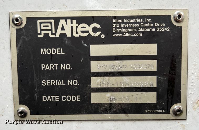 image for item DS3029 2012 International  4300 bucket truck