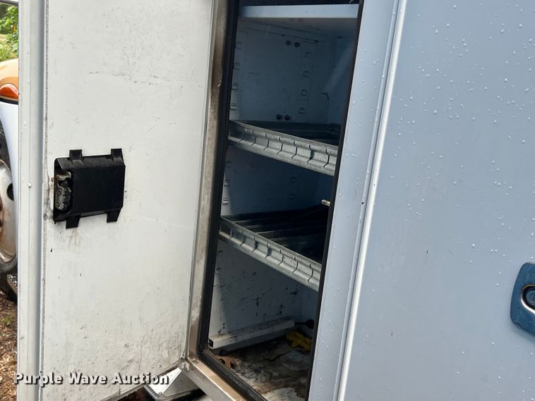 image for item DS3029 2012 International  4300 bucket truck