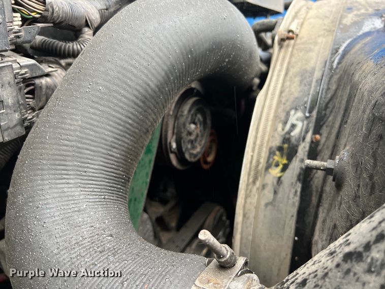 image for item DS3029 2012 International  4300 bucket truck