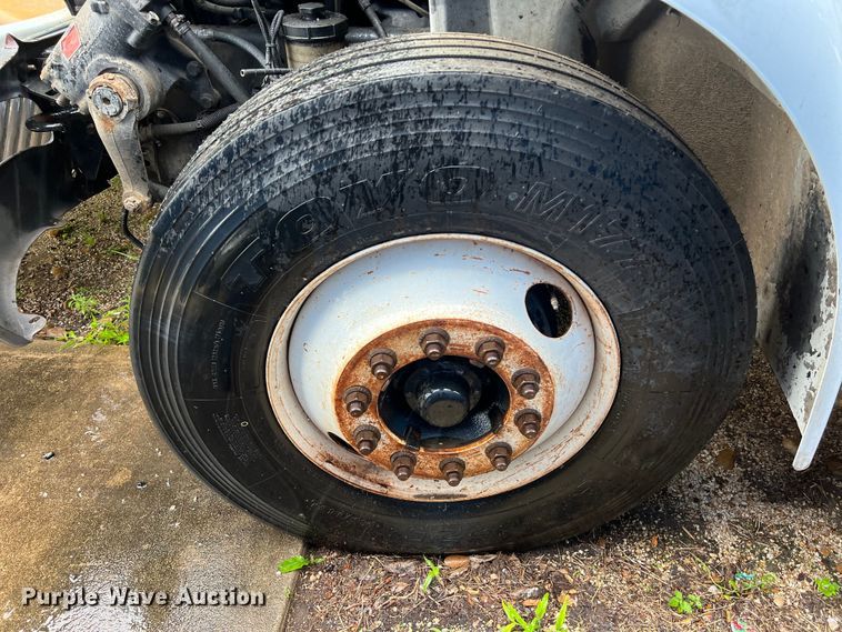 image for item DS3029 2012 International  4300 bucket truck