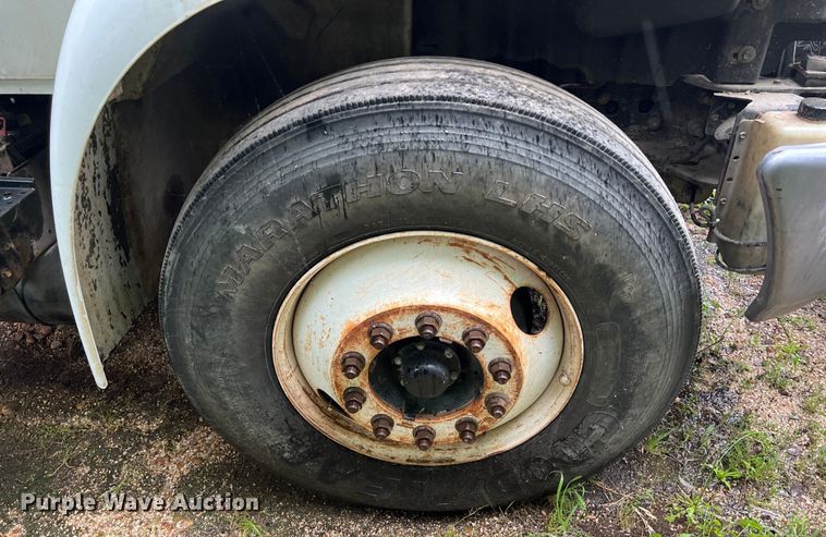 image for item DS3029 2012 International  4300 bucket truck