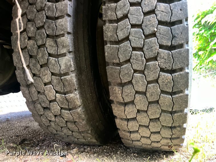 image for item DS3029 2012 International  4300 bucket truck