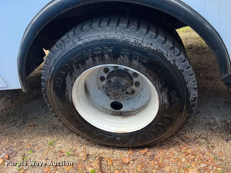 image for item DS3029 2012 International  4300 bucket truck