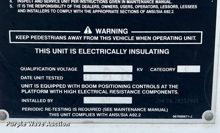 image for item DS3030 2014 International  4300 bucket truck