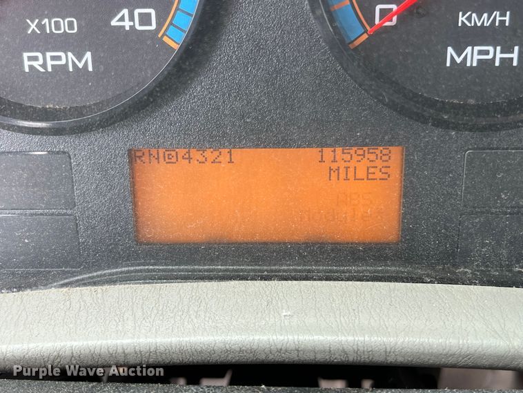 image for item DS3030 2014 International  4300 bucket truck