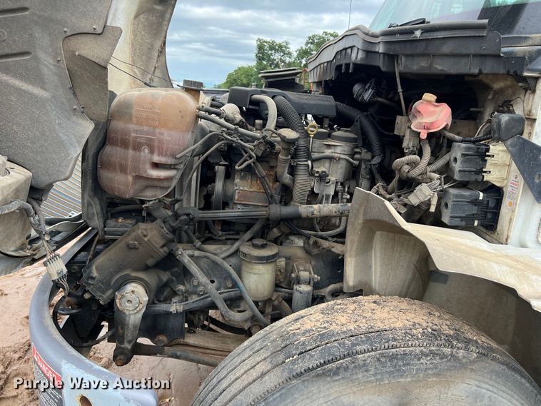 image for item DS3030 2014 International  4300 bucket truck