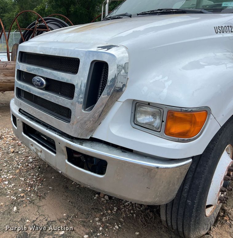 image for item DS3031 2008 Ford F750 Super Duty digger derrick truck