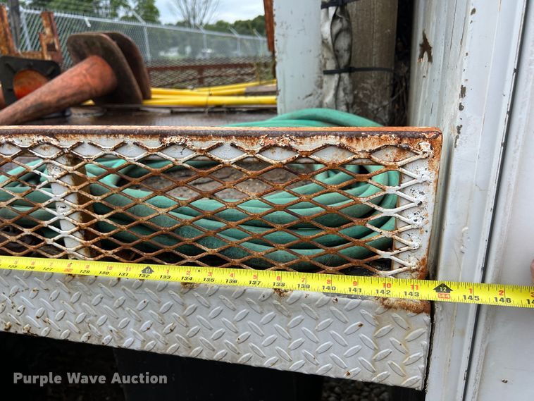 image for item DS3031 2008 Ford F750 Super Duty digger derrick truck