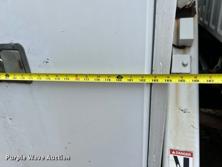 image for item DS3031 2008 Ford F750 Super Duty digger derrick truck