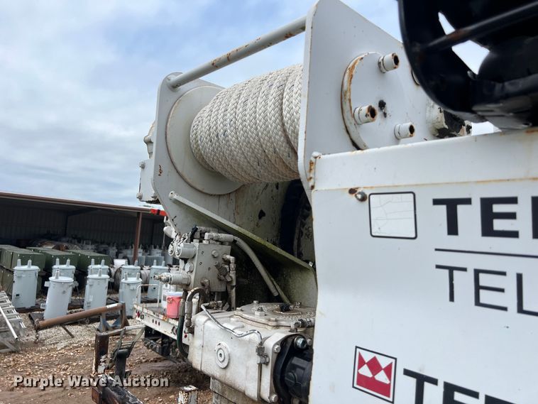 image for item DS3031 2008 Ford F750 Super Duty digger derrick truck