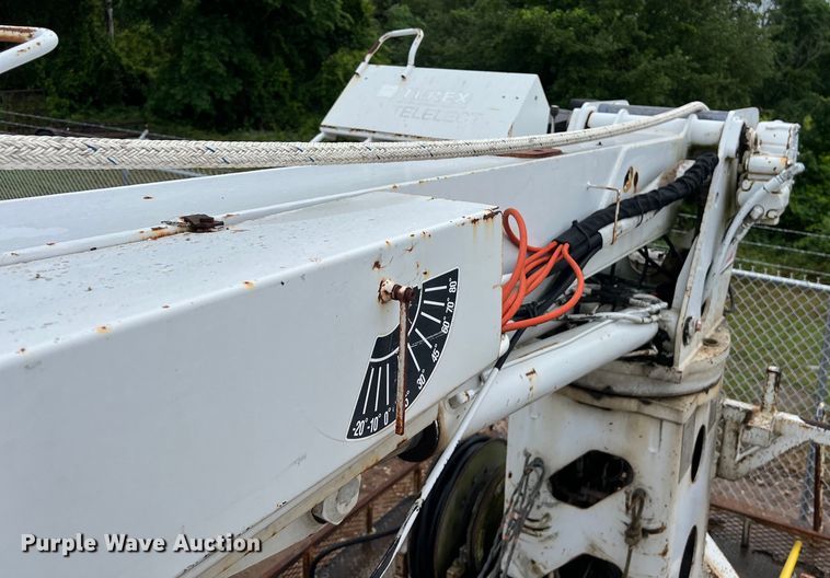 image for item DS3031 2008 Ford F750 Super Duty digger derrick truck