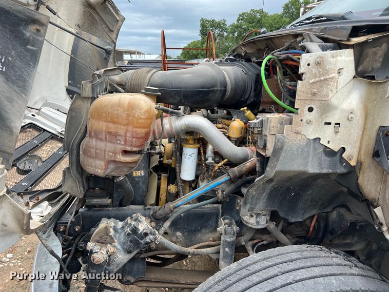 image for item DS3031 2008 Ford F750 Super Duty digger derrick truck