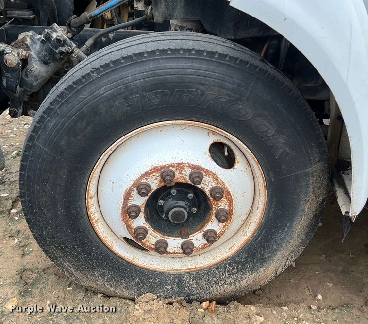 image for item DS3031 2008 Ford F750 Super Duty digger derrick truck