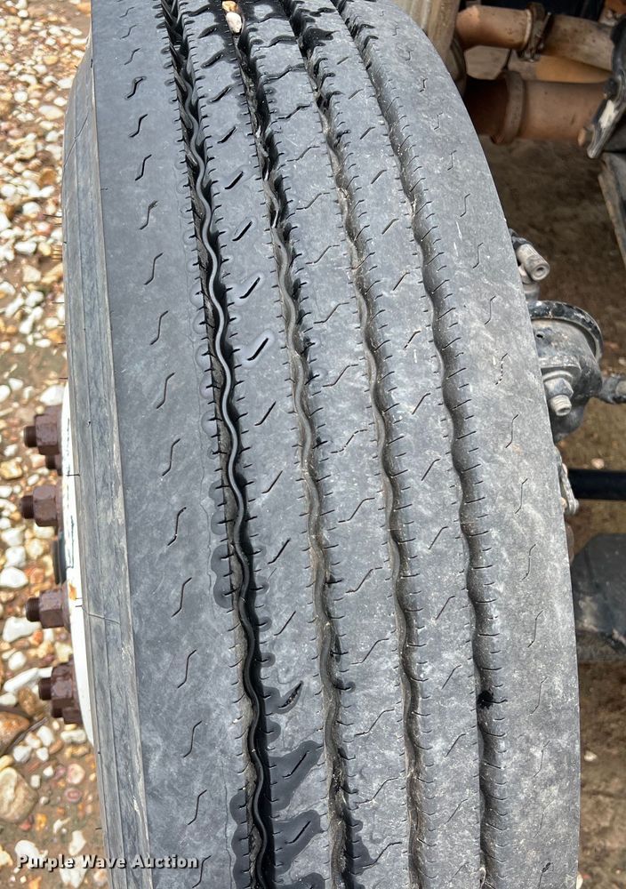 image for item DS3031 2008 Ford F750 Super Duty digger derrick truck