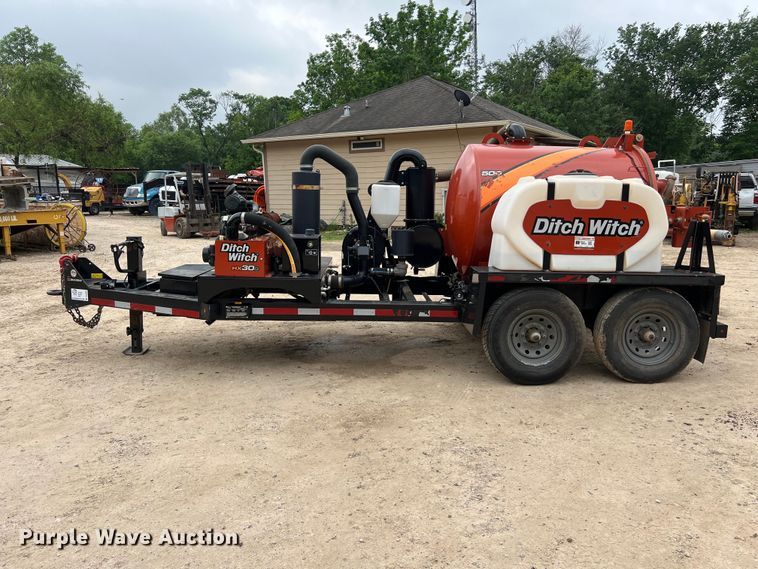 image for item DS3035 2021 Ditch Witch  HX30G vacuum excavator