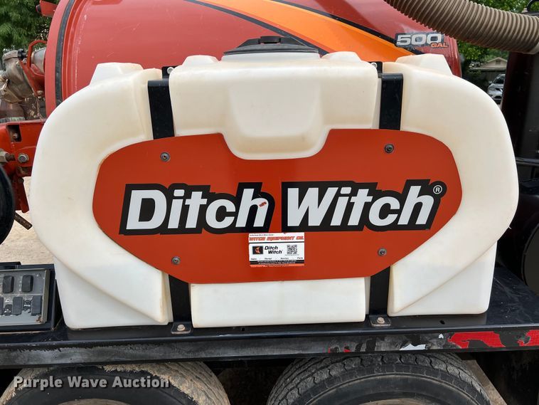 image for item DS3035 2021 Ditch Witch  HX30G vacuum excavator