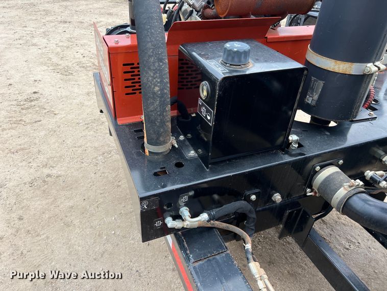 image for item DS3035 2021 Ditch Witch  HX30G vacuum excavator