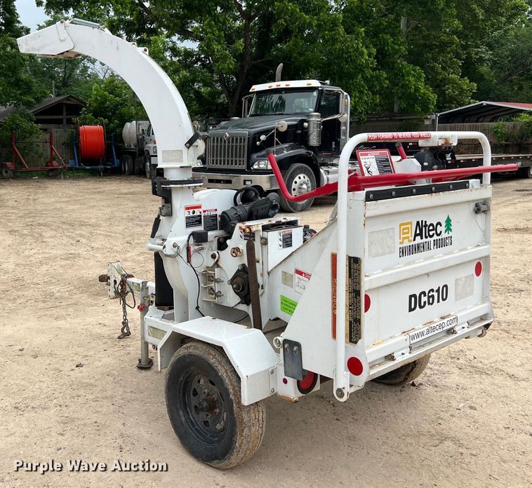 image for item DS3036 2013 Altec DC610 wood chipper