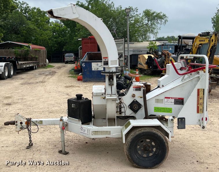 image for item DS3036 2013 Altec DC610 wood chipper