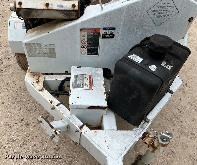 image for item DS3036 2013 Altec DC610 wood chipper