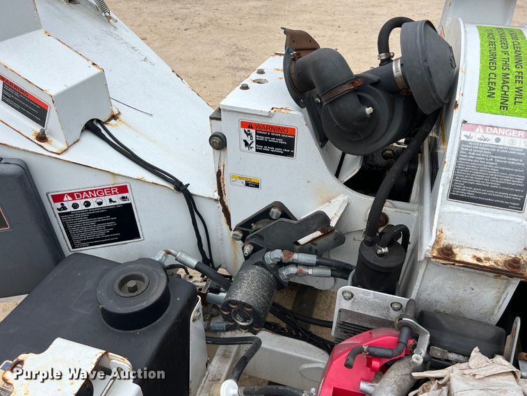 image for item DS3036 2013 Altec DC610 wood chipper