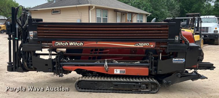 image for item DS3039 2004 Ditch Witch  JT1220 Mach 1 directional boring unit