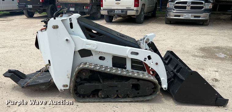 image for item DS3042 2005 Bobcat MT55 compact utility loader