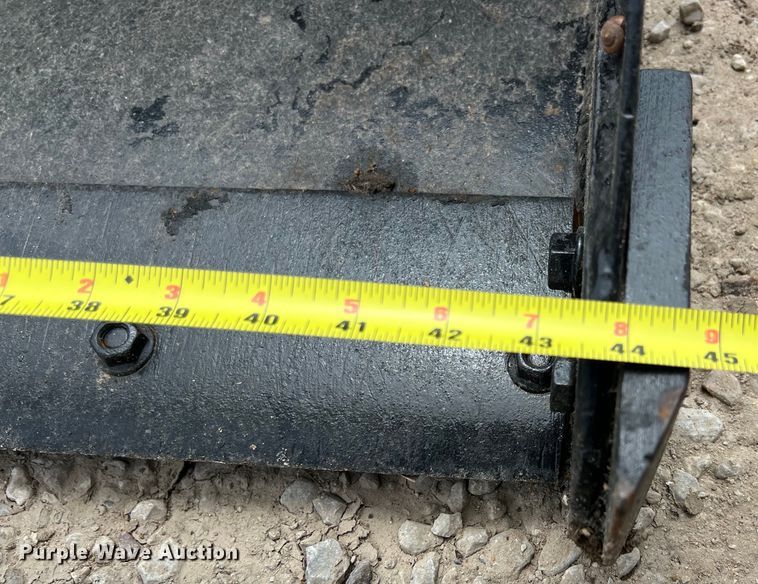 image for item DS3042 2005 Bobcat MT55 compact utility loader