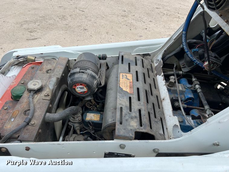 image for item DS3042 2005 Bobcat MT55 compact utility loader