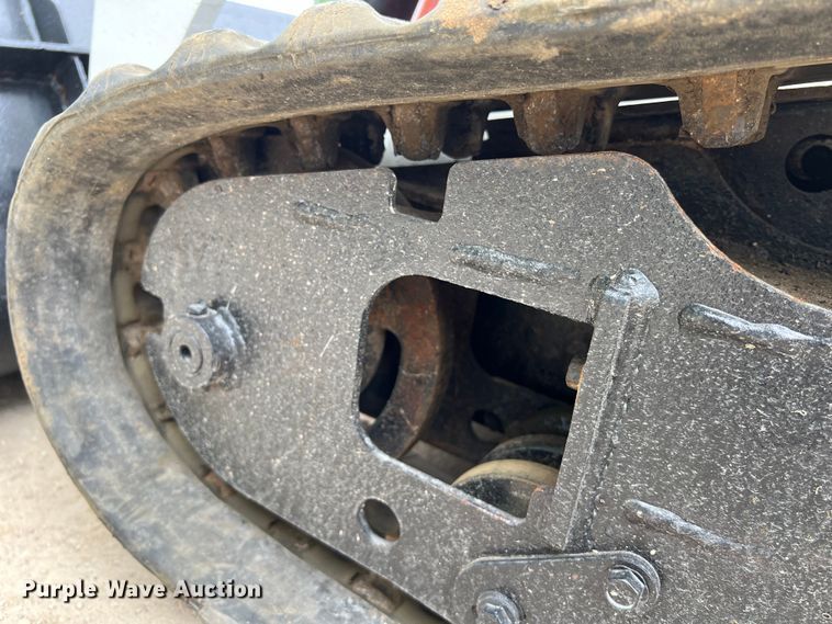 image for item DS3042 2005 Bobcat MT55 compact utility loader