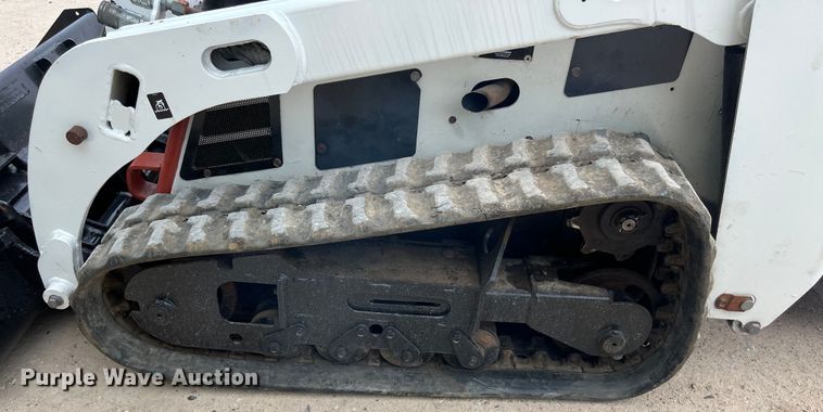 image for item DS3042 2005 Bobcat MT55 compact utility loader