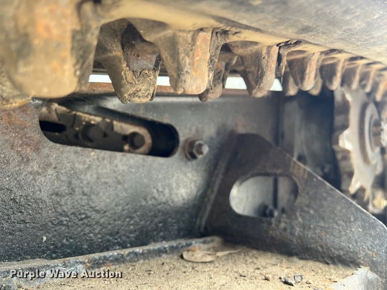 image for item DS3042 2005 Bobcat MT55 compact utility loader