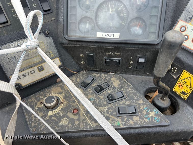 image for item DS3046 2004 Ditch Witch  JT1220 Mach 1 directional boring unit